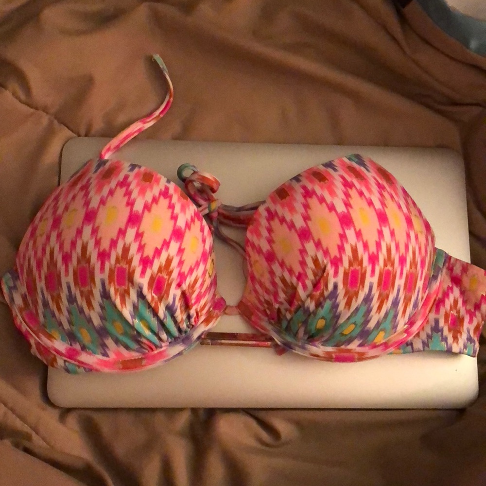 Bikini top